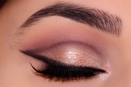 The Ultimate Best Eye Makeup Guide: Looks, Techniques & Beauty Tips